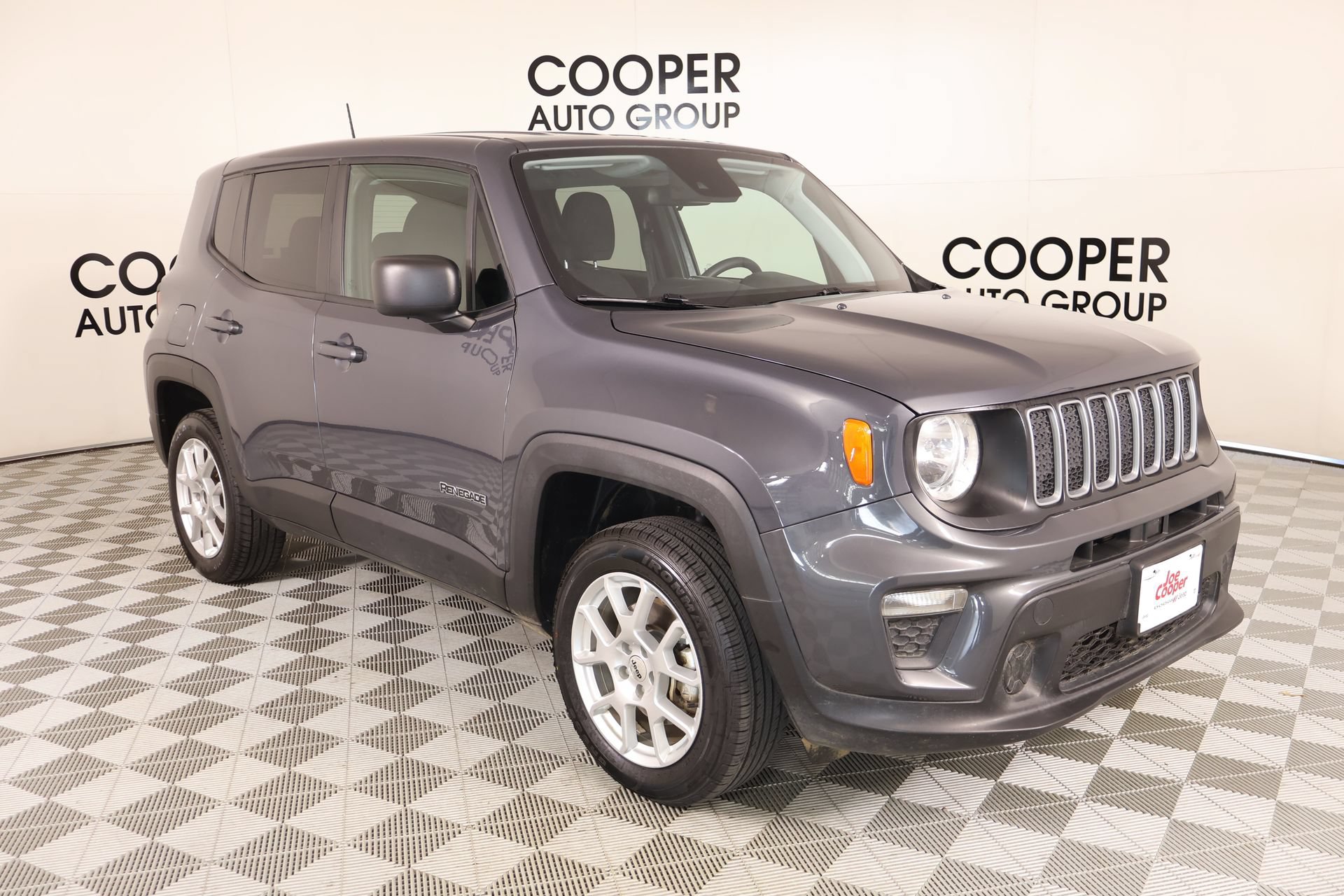 Used 2023 Jeep Renegade Latitude
