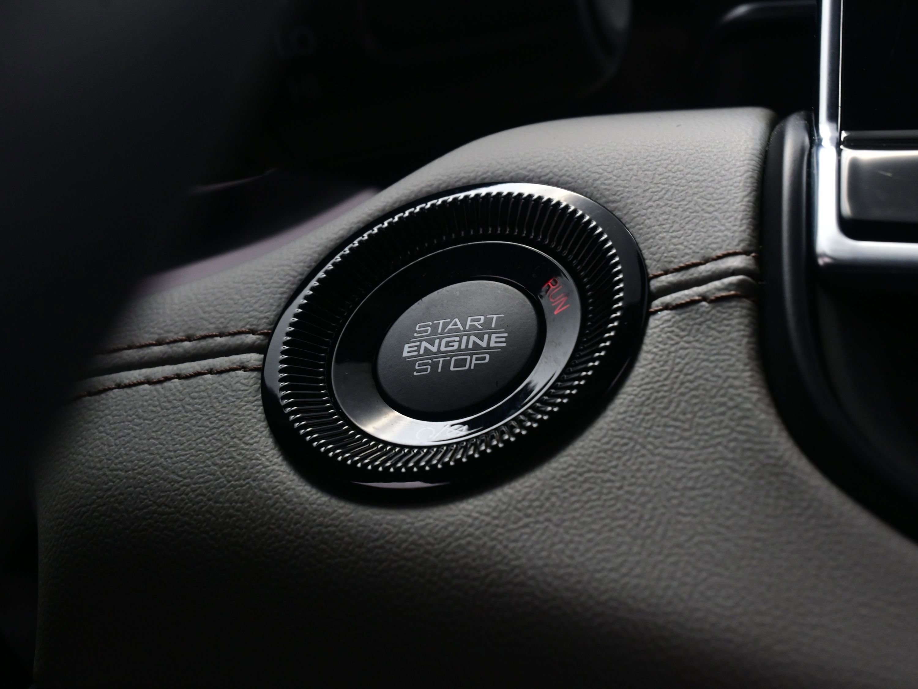 Used 2025 Jeep Compass Limited image 23