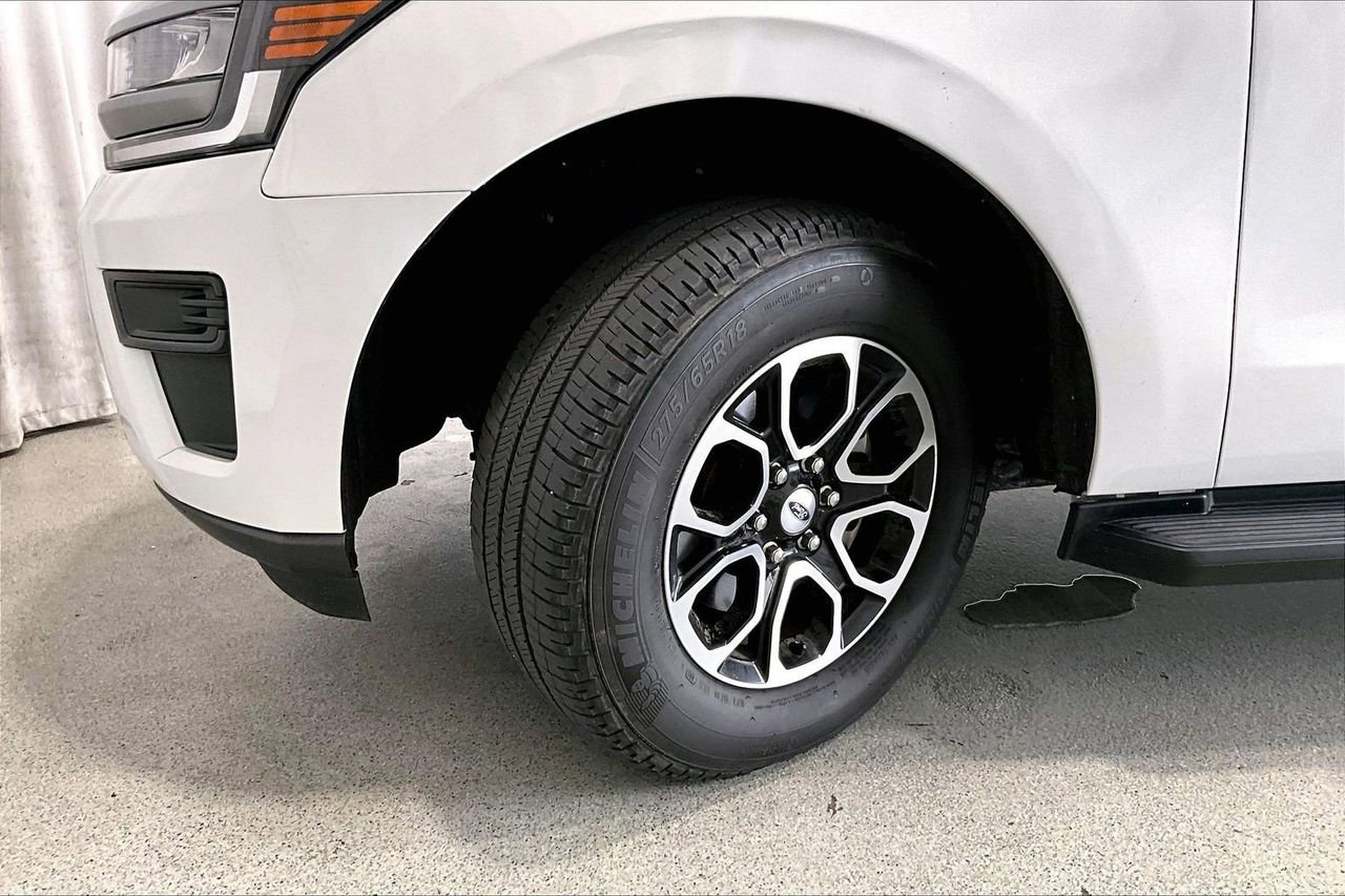 Used 2024 Ford Expedition XLT image 20