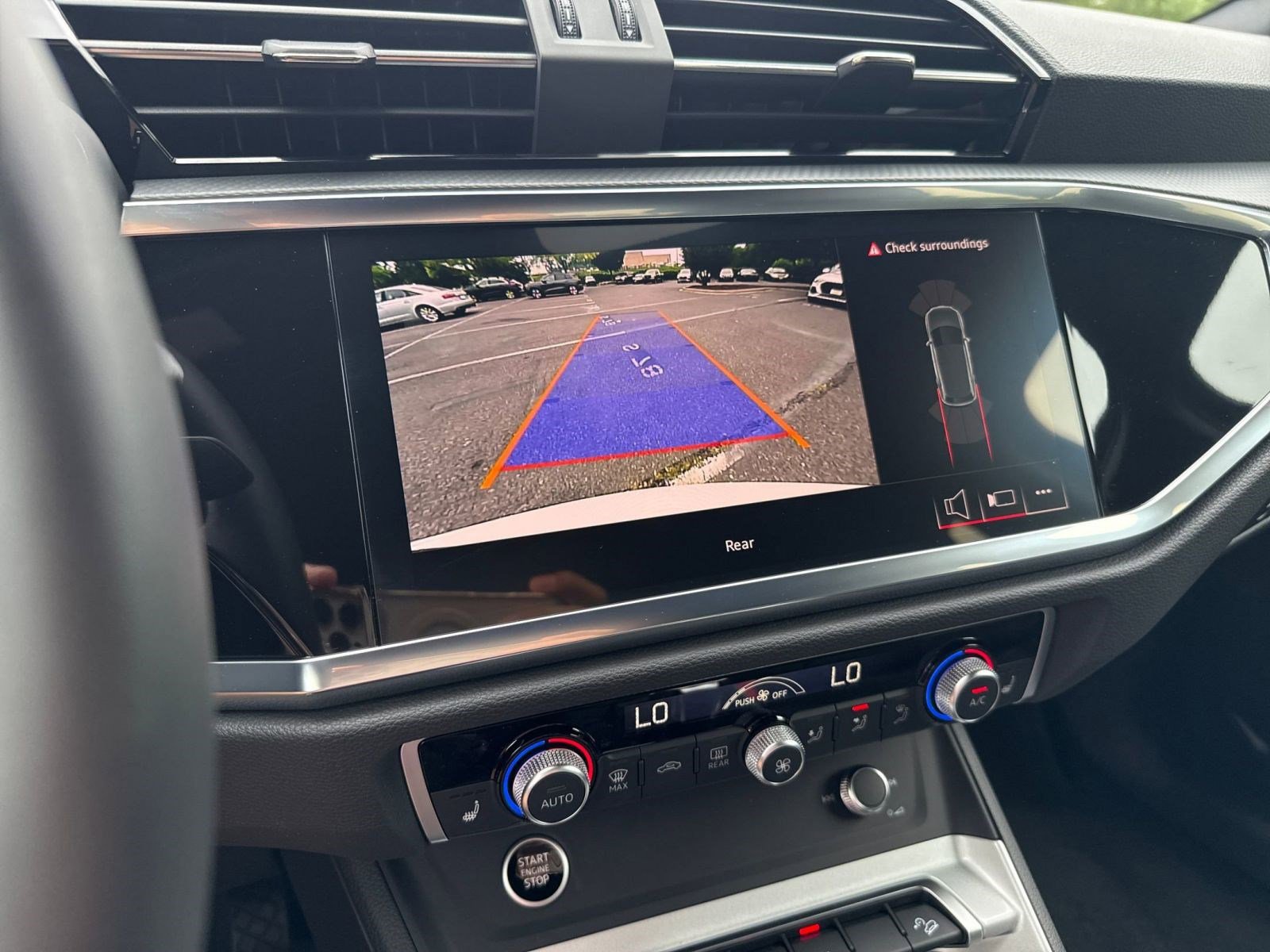 New 2025 Audi Q3 2.0T Premium image 31