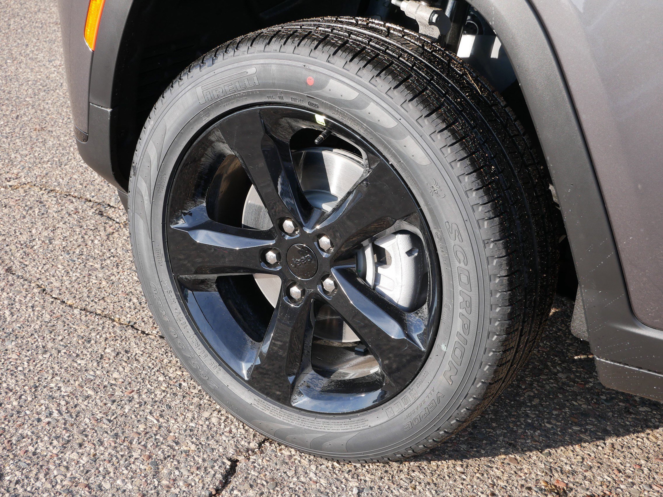 New 2025 Jeep Grand Cherokee L Limited image 5