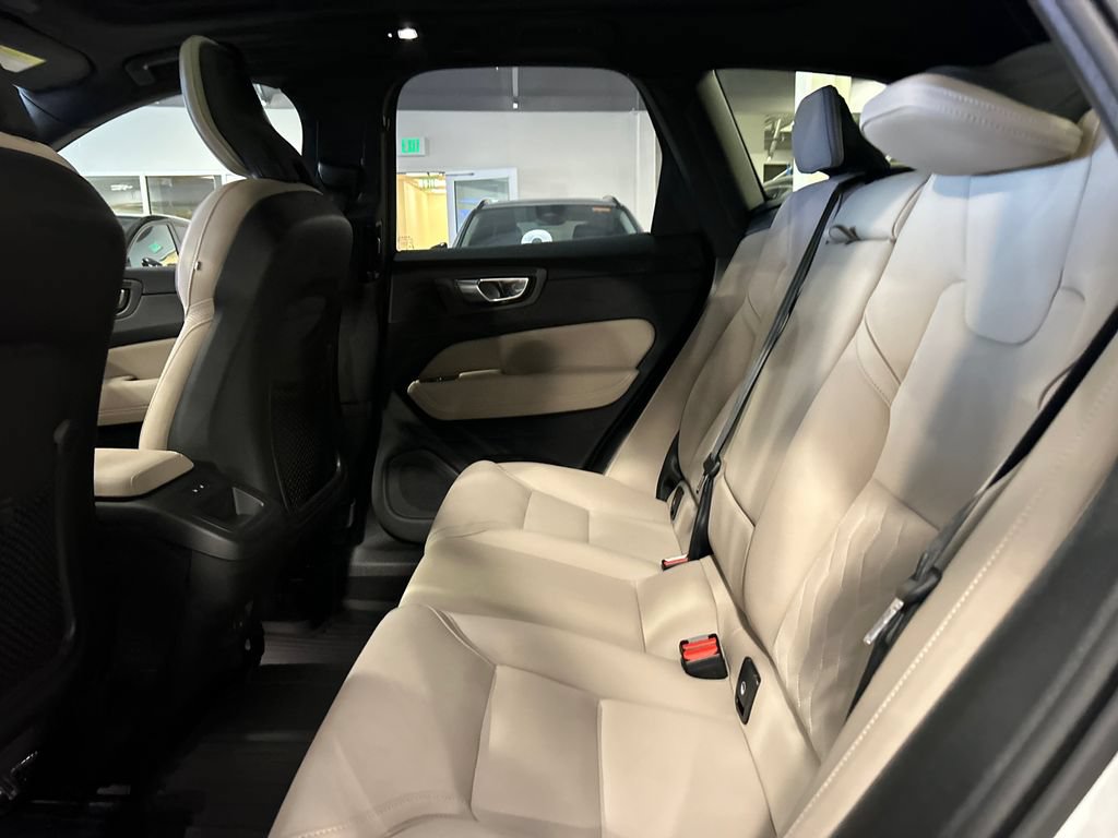 Used 2026 Volvo XC60 B5 Plus w/ Protection Package Premier AWD/4WD image 22