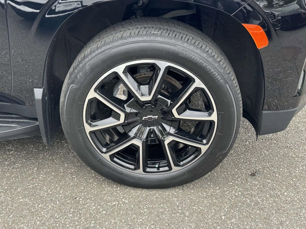 Used 2023 Chevrolet Tahoe RST w/ Luxury Package AWD/4WD image 9