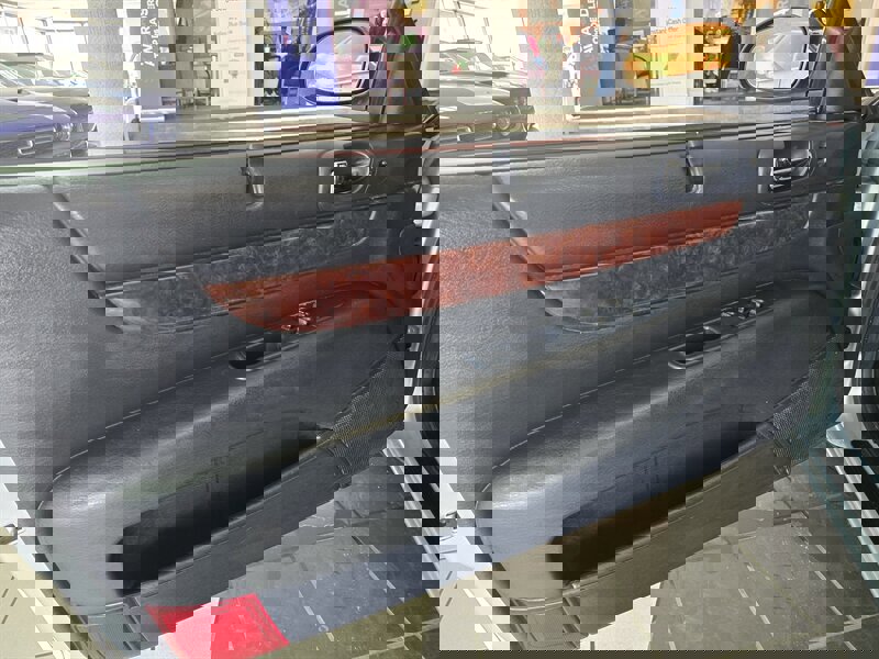 Used 2003 Chrysler Sebring Limited image 7