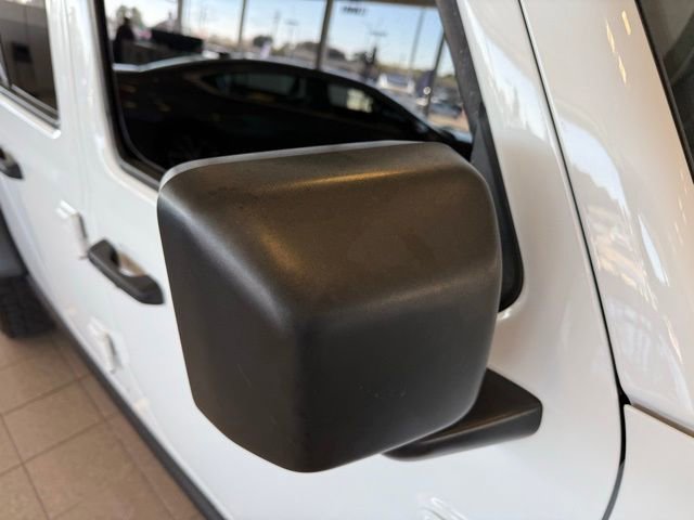 Used 2020 Jeep Gladiator Rubicon image 12