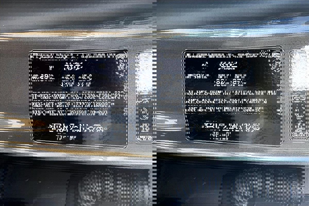 Used 2022 Lamborghini Urus image 12