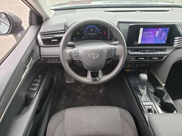 Used 2025 Toyota Camry LE FWD image 14