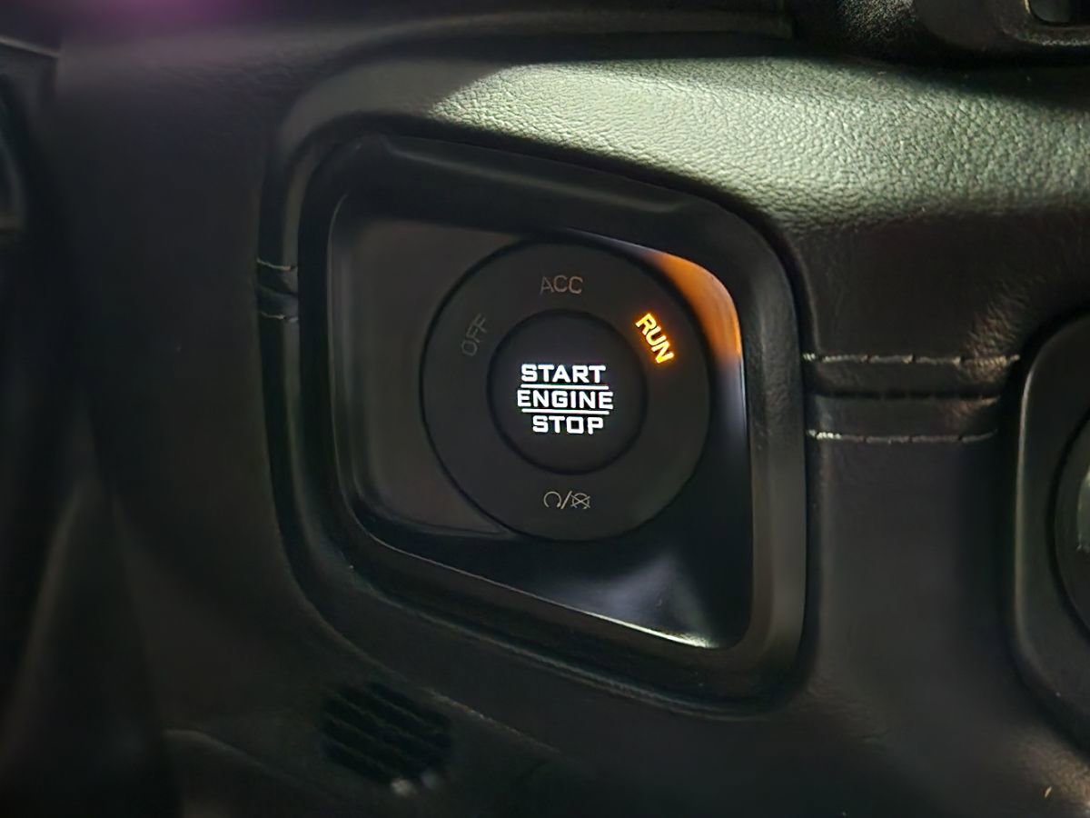 Used 2024 Jeep Gladiator Mojave w/ Technology Group AWD/4WD image 42