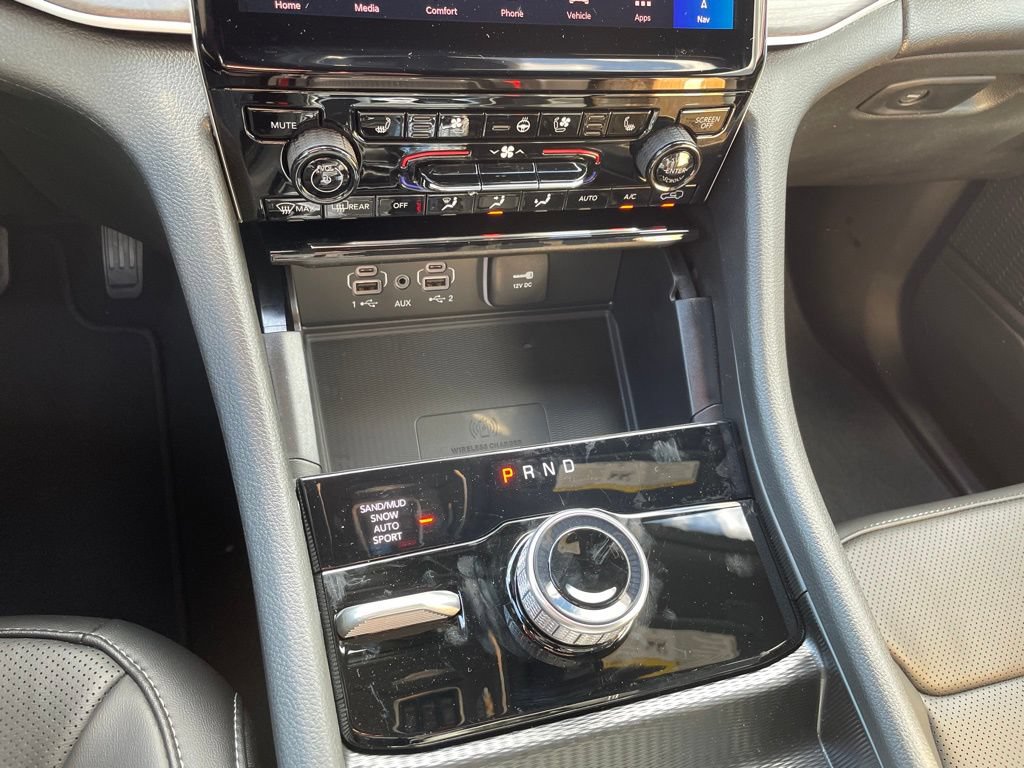 New 2025 Jeep Grand Cherokee Limited w/ Luxury Tech Group II AWD/4WD image 18