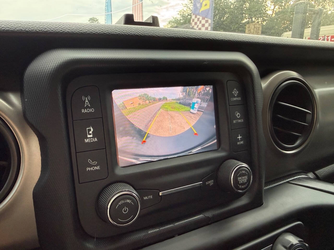 Used 2020 Jeep Wrangler Unlimited Sport AWD/4WD image 27