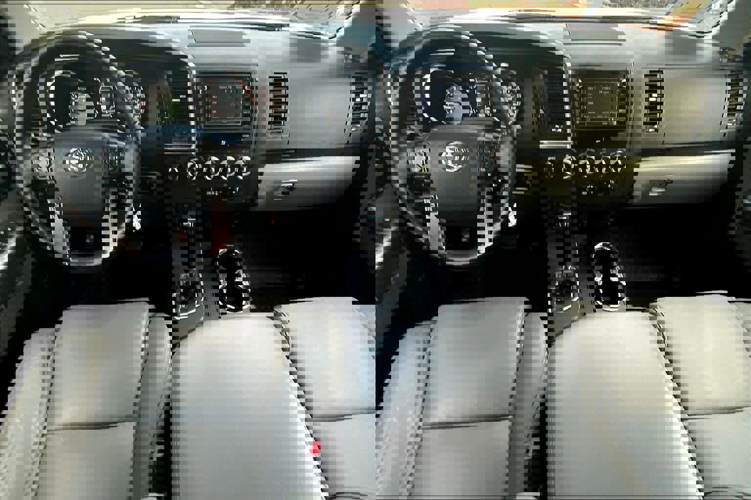 Used 2019 Toyota Sequoia Limited image 17