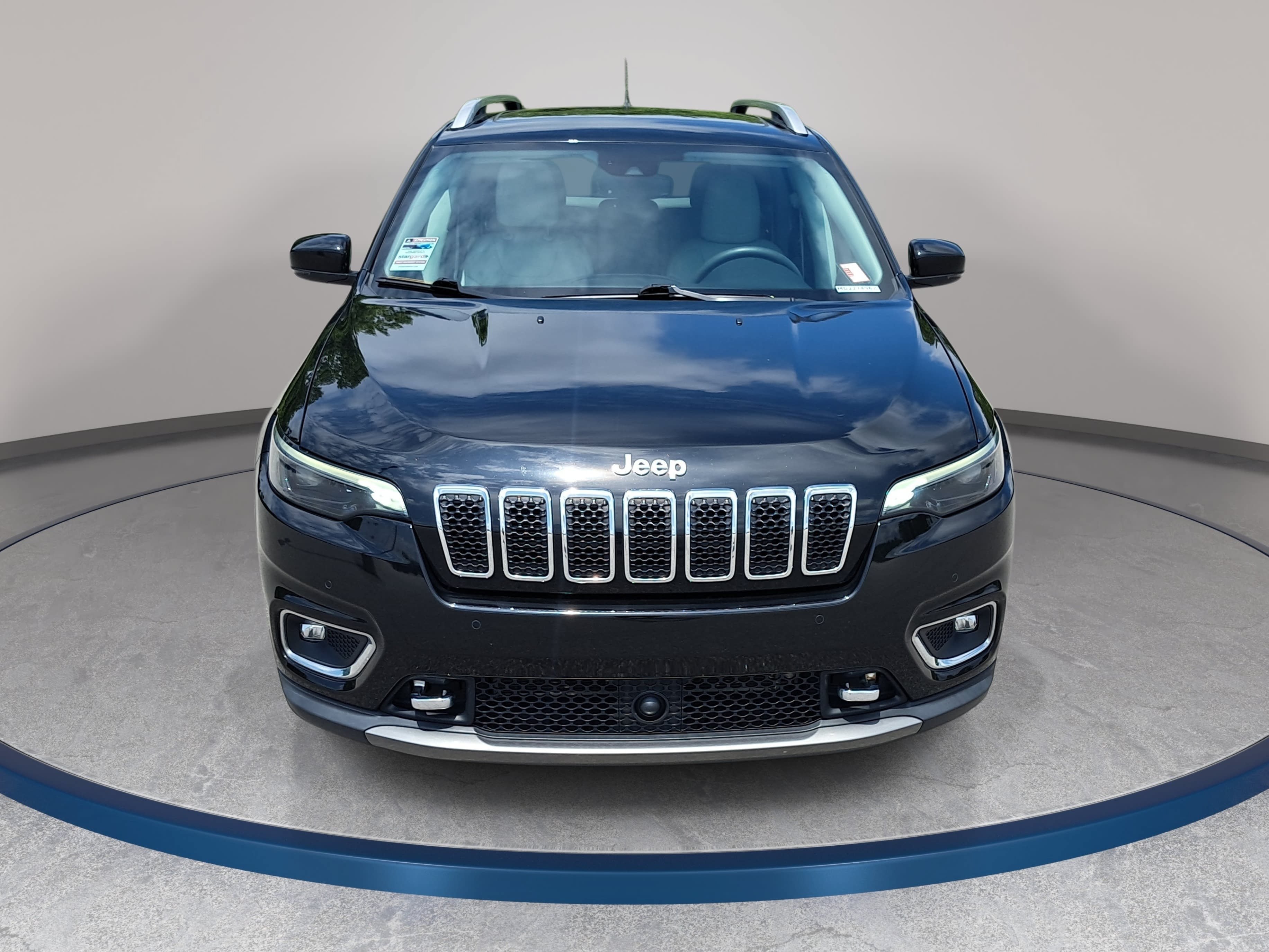 Used 2021 Jeep Cherokee Limited w/ Elite Package FWD image 2