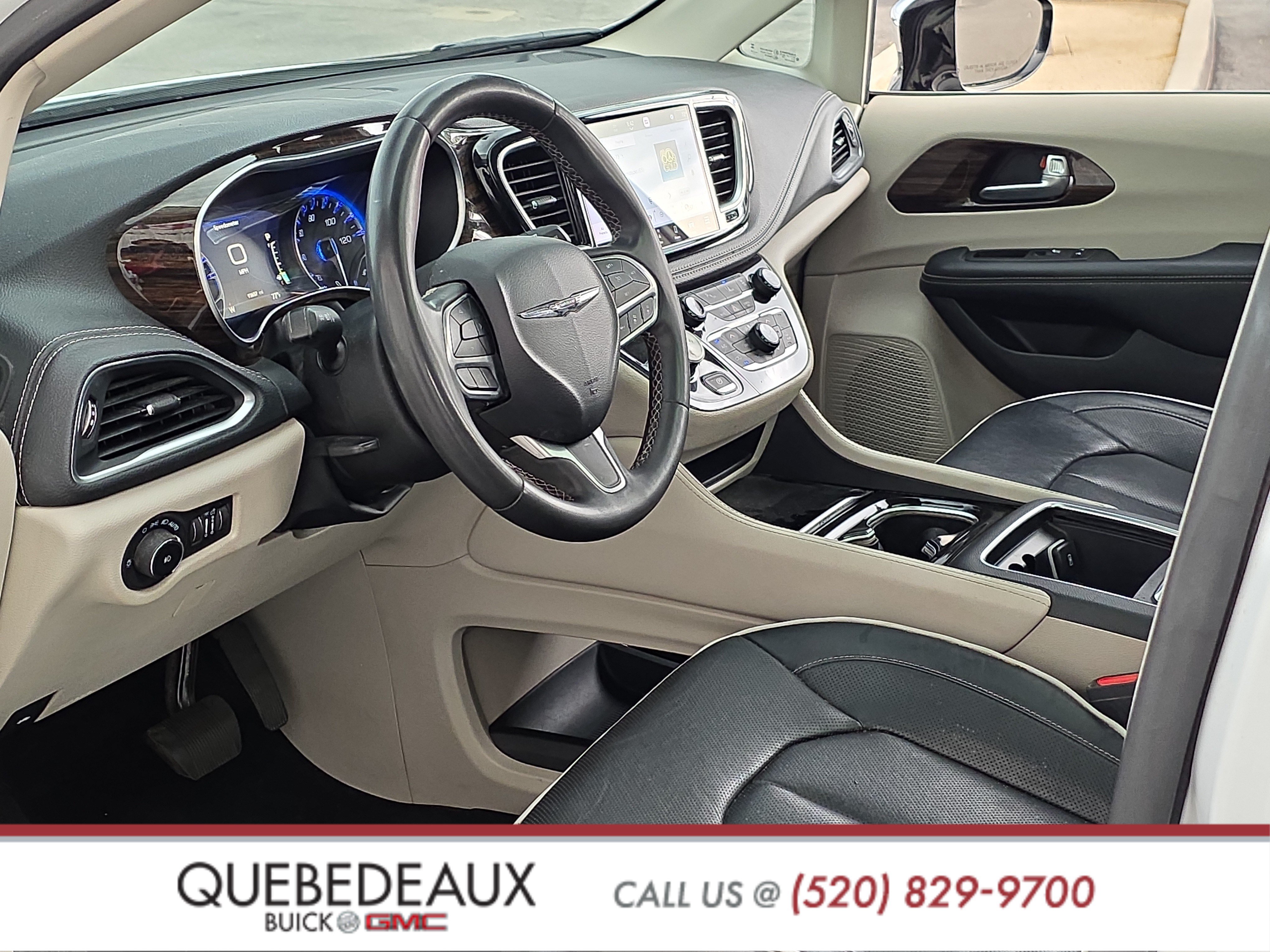 Used 2023 Chrysler Pacifica Limited FWD image 9