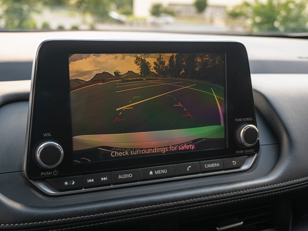 Used 2024 Nissan Rogue SV FWD image 24