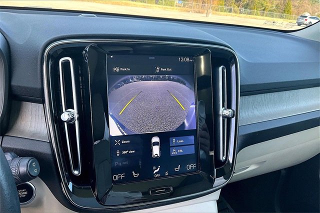 Used 2020 Volvo XC40 T5 Inscription image 14