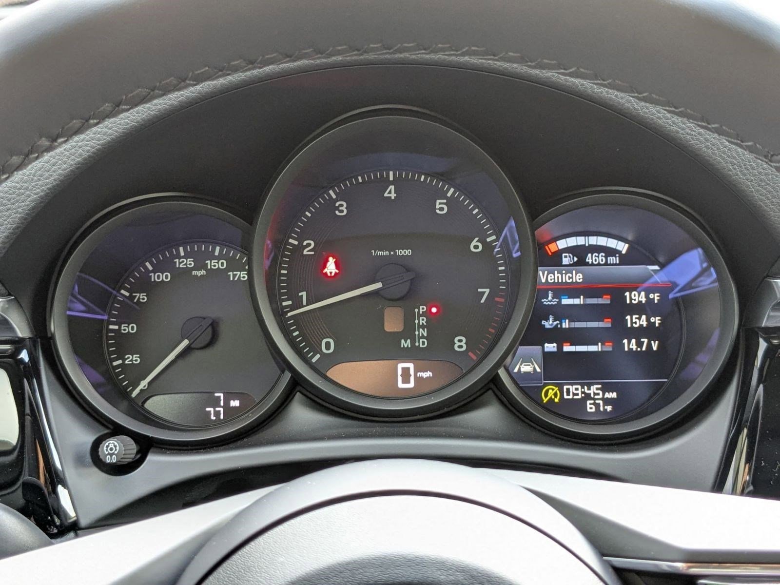 Certified 2026 Porsche Macan AWD/4WD image 16
