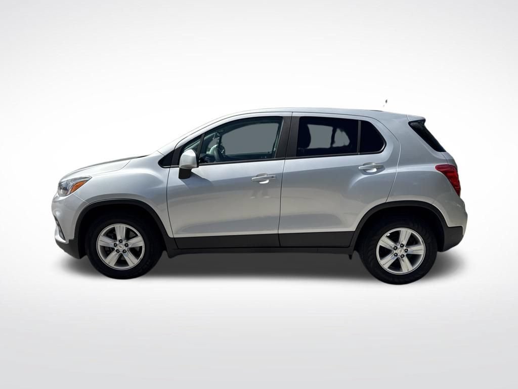 Used 2020 Chevrolet Trax LS w/ Tint and Cruise Package FWD image 8