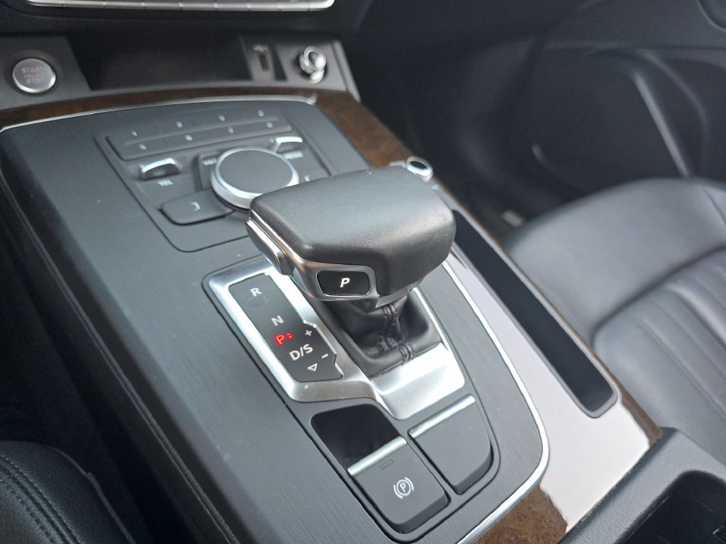 Used 2019 Audi Q5 2.0T Premium AWD/4WD image 30
