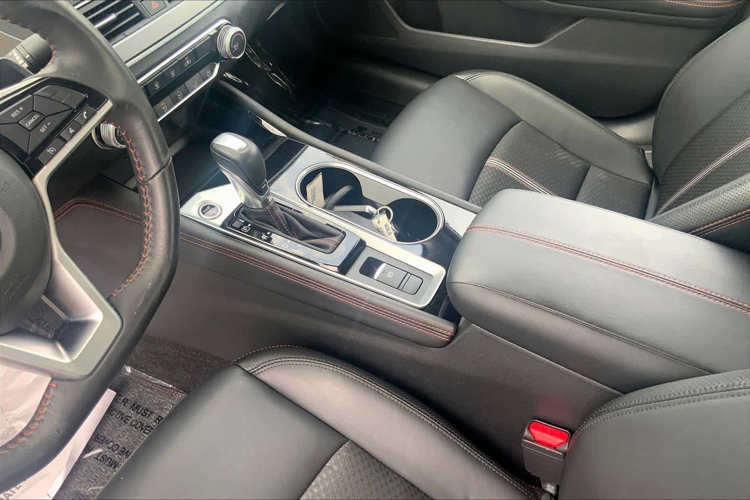 Used 2024 Nissan Altima 2.5 SR AWD/4WD image 17