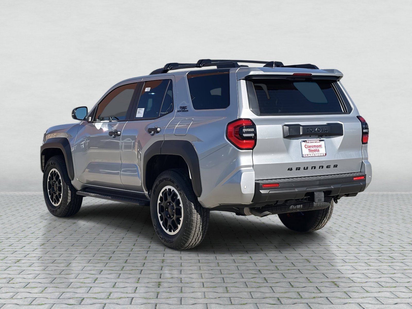 New 2026 Toyota 4Runner TRD Off-Road image 2