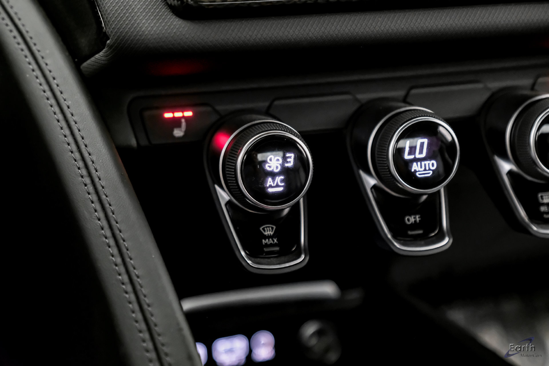 Used 2021 Audi R8 V10 w/ Premium Package RWD image 76