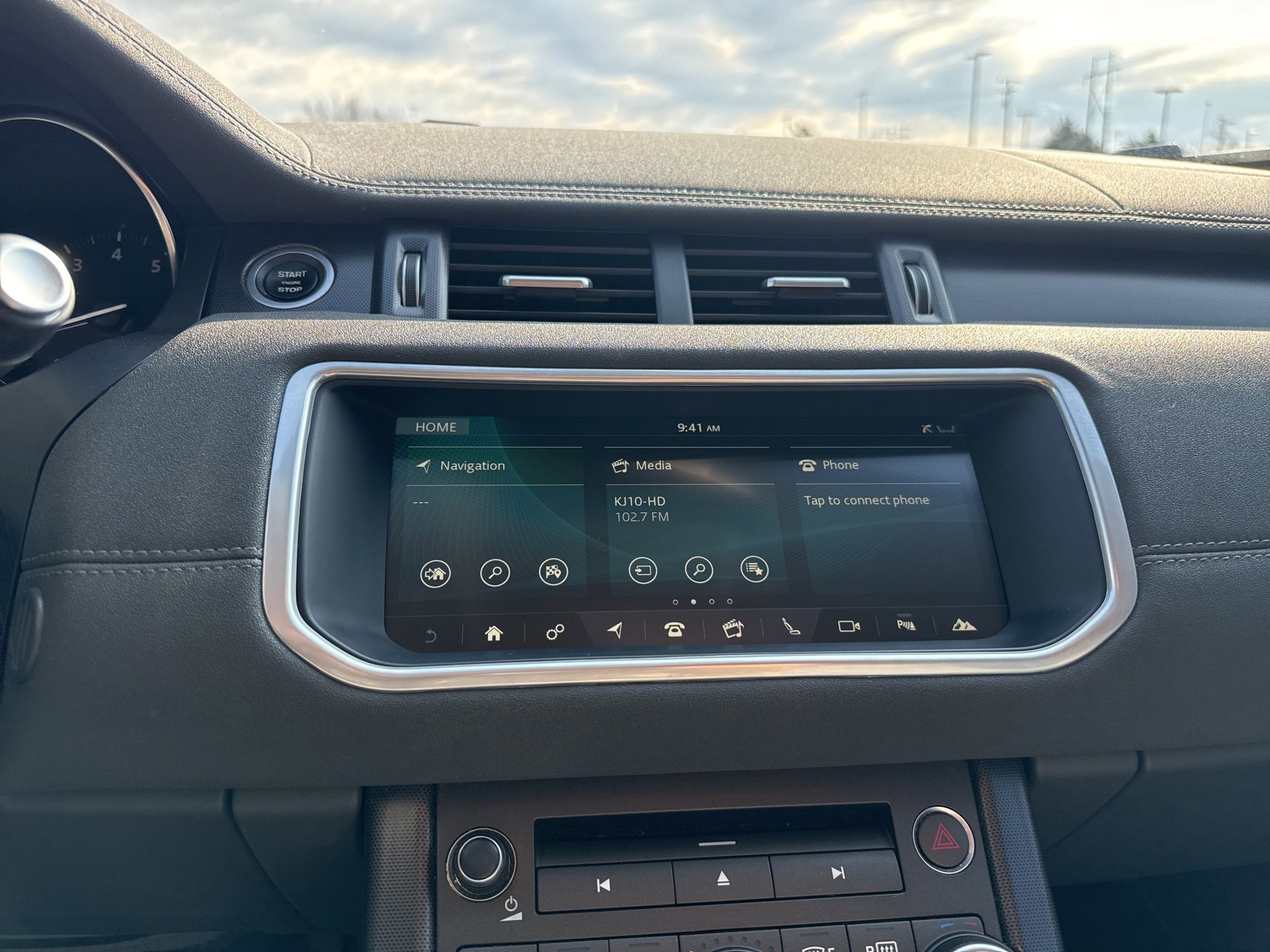 Used 2019 Land Rover Range Rover Evoque HSE image 15