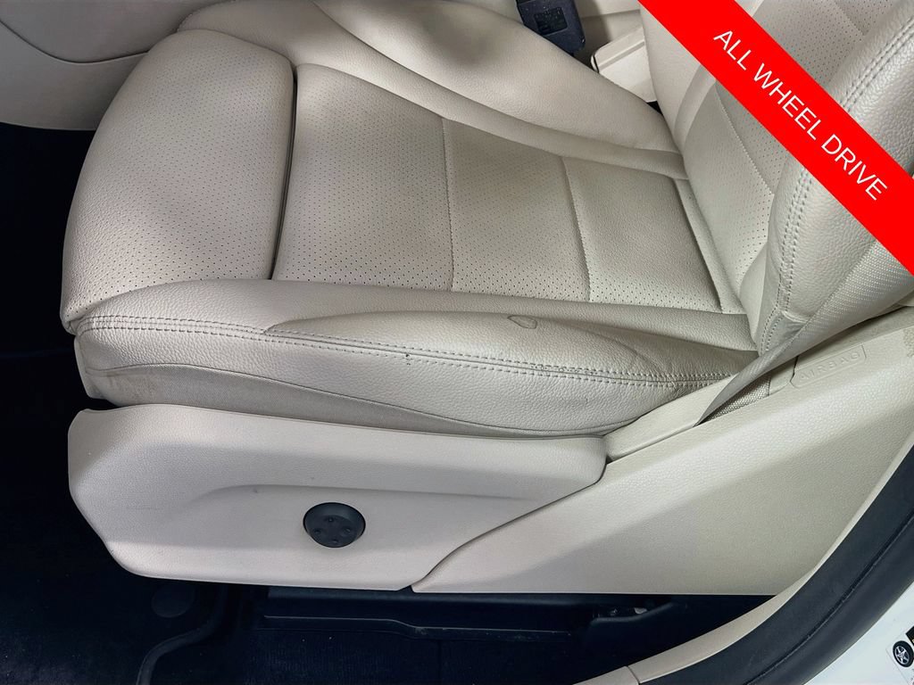 Used 2019 Mercedes-Benz GLC 300 4MATIC image 18