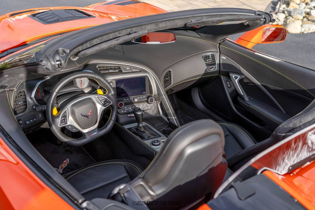 Used 2019 Chevrolet Corvette Z06 RWD image 32