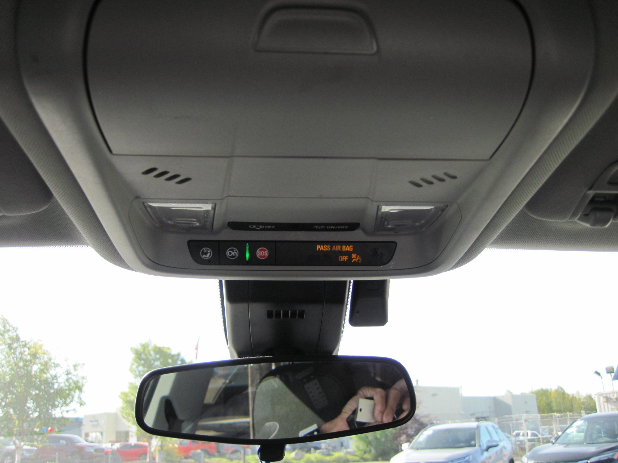 Used 2021 Chevrolet Equinox LT AWD/4WD image 16