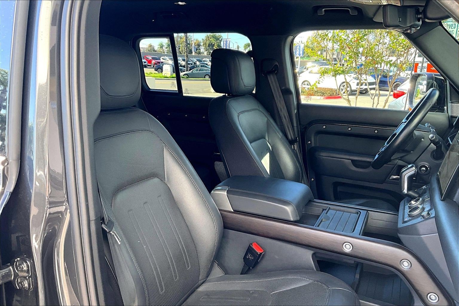 Used 2023 Land Rover Defender 130 X image 7