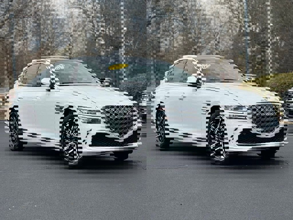 Used 2025 Genesis G80 2.5T Advanced image 2