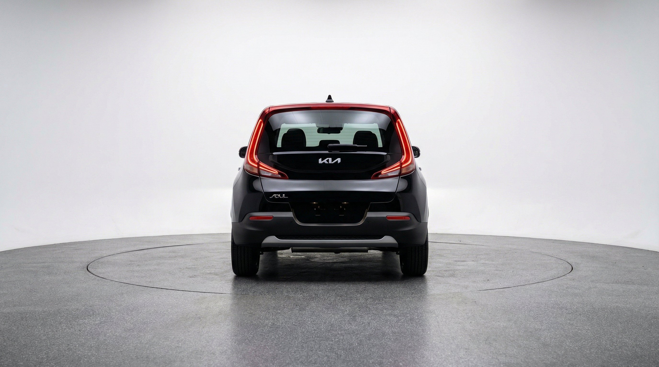 Used 2025 Kia Soul LX w/ LX Technology Package FWD image 7