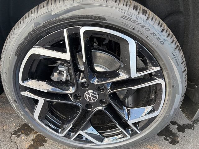 New 2026 Volkswagen Tiguan SEL R-Line AWD/4WD image 15