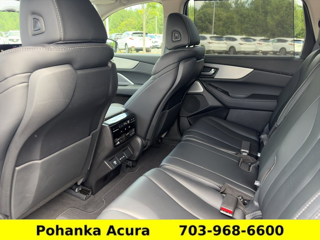 Certified 2026 Acura MDX w/ Technology Package FWD image 24