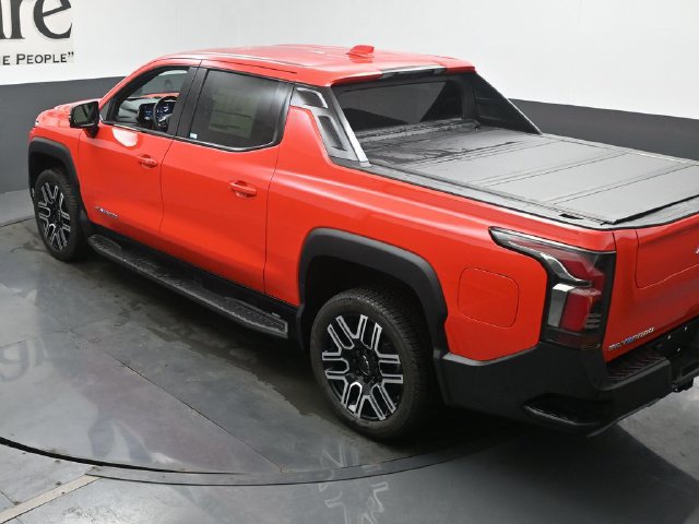 New 2026 Chevrolet Silverado EV LT AWD/4WD image 19
