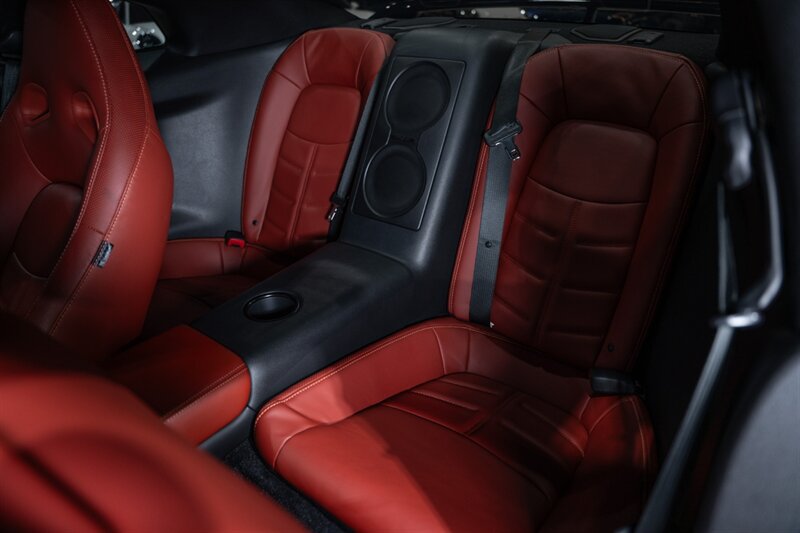 Used 2021 Nissan GT-R Premium AWD/4WD image 22
