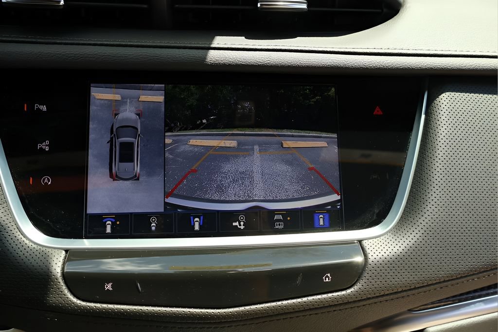 New 2026 Cadillac XT5 Premium Luxury w/ Driver Assist Package FWD image 23