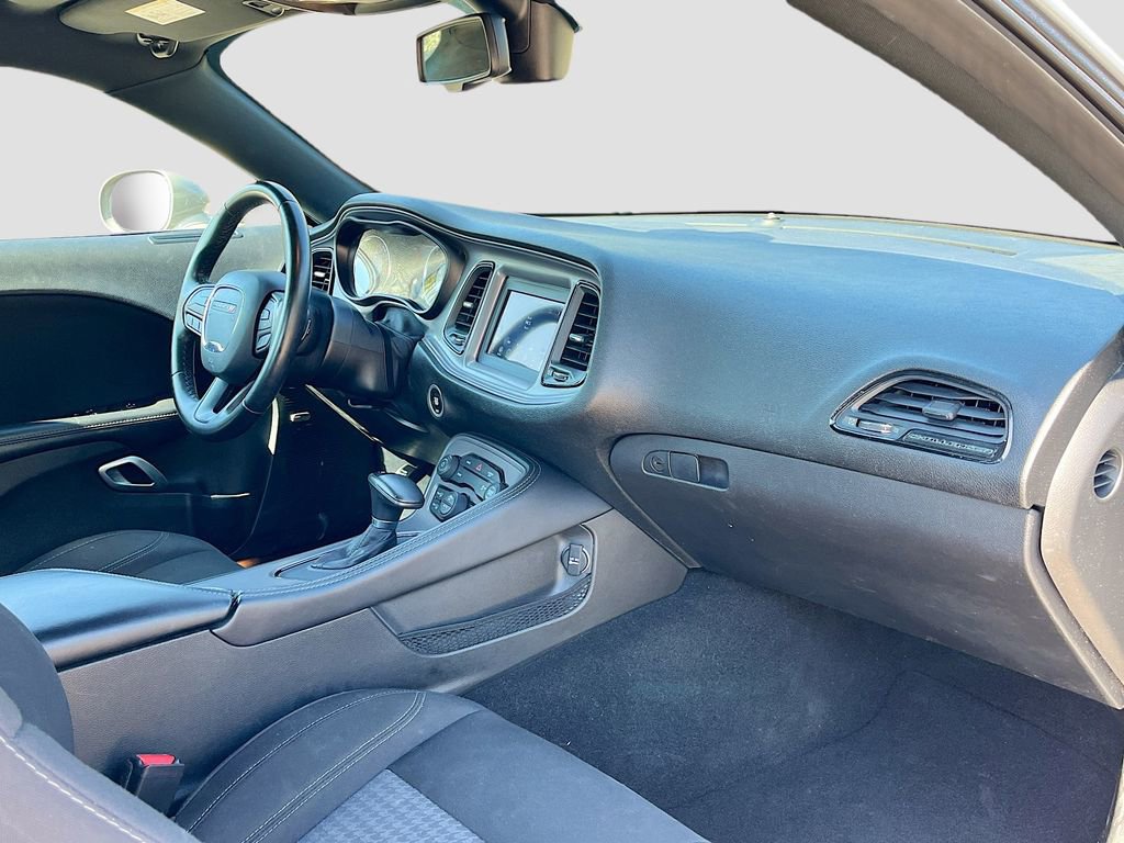 Used 2023 Dodge Challenger SXT image 27