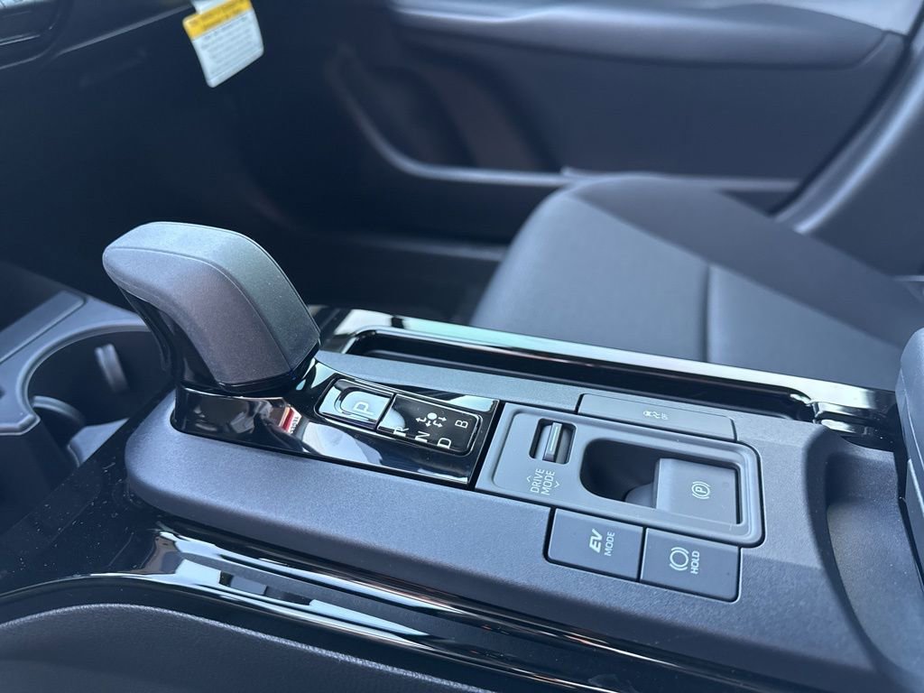 New 2026 Toyota Prius LE image 17