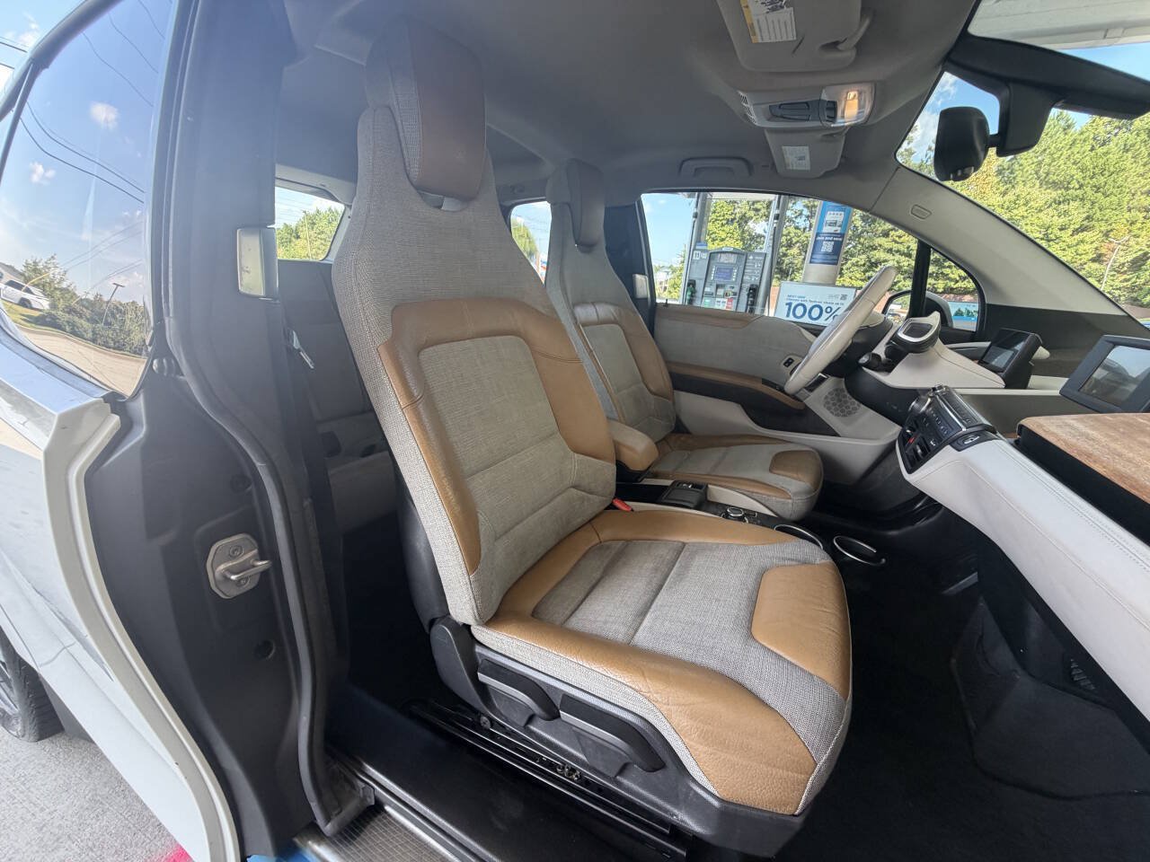 Used 2015 BMW i3 w/ Range Extender RWD image 7