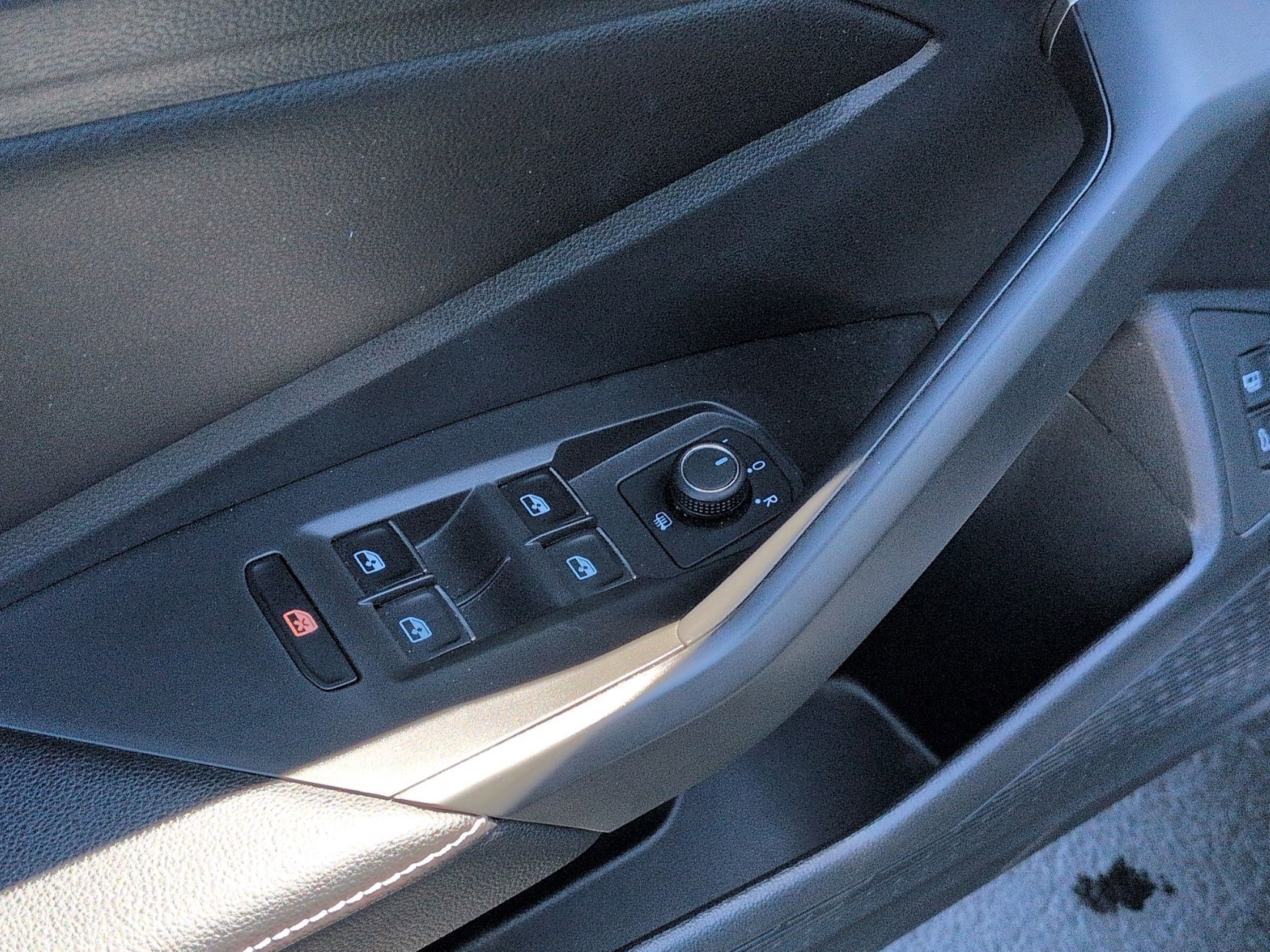 Used 2023 Volkswagen Jetta SE FWD image 15