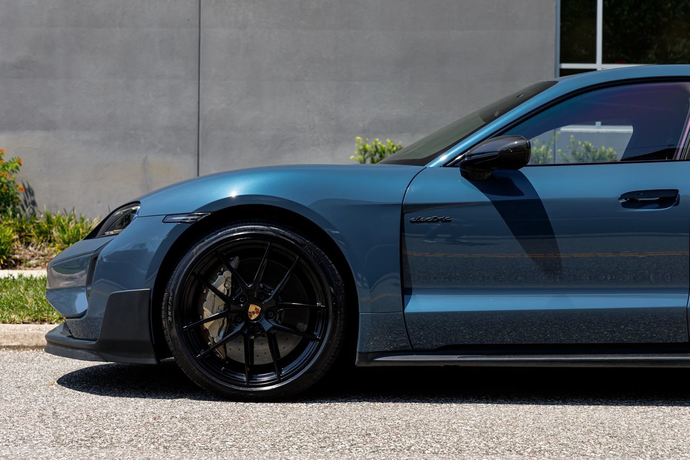 Used 2025 Porsche Taycan Turbo GT AWD/4WD image 29