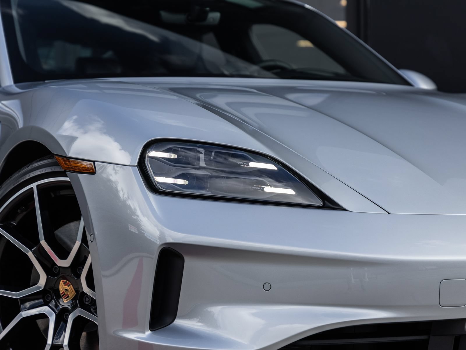 New 2026 Porsche Taycan AWD/4WD image 20