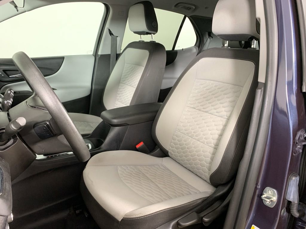 Used 2019 Chevrolet Equinox LS AWD/4WD image 27