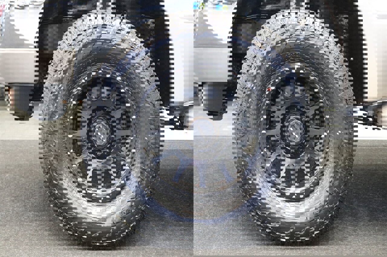 Used 2002 Ford Excursion Limited image 21