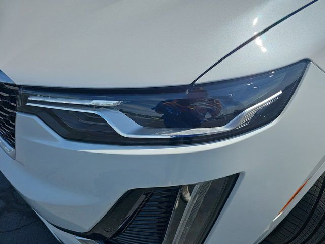 Used 2025 Cadillac XT6 Premium Luxury w/ LPO, Floor Liner Package image 34