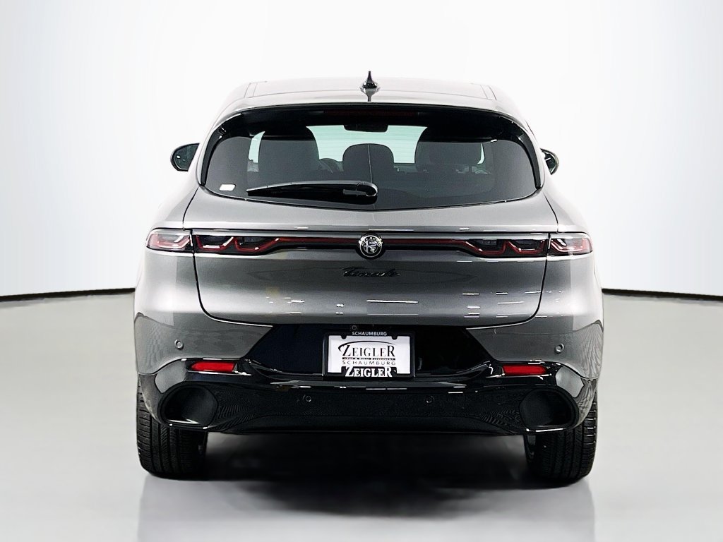 New 2026 Alfa Romeo Tonale w/ Quick Order Package 23H Volce AWD/4WD image 6