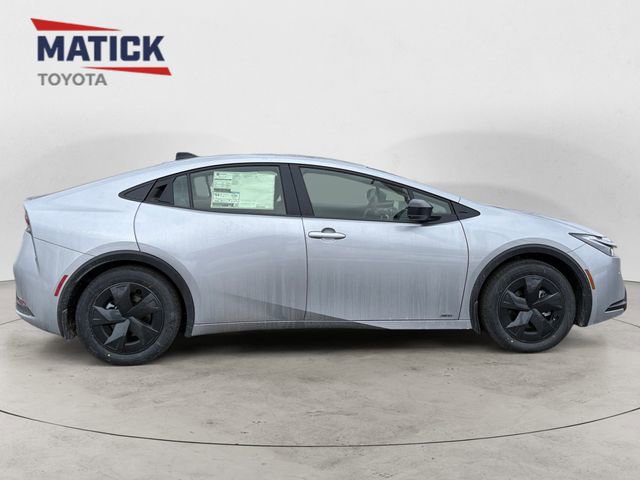 New 2026 Toyota Prius LE image 8