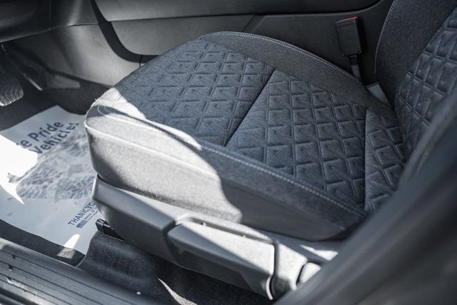 Used 2025 Nissan Kicks SV image 41