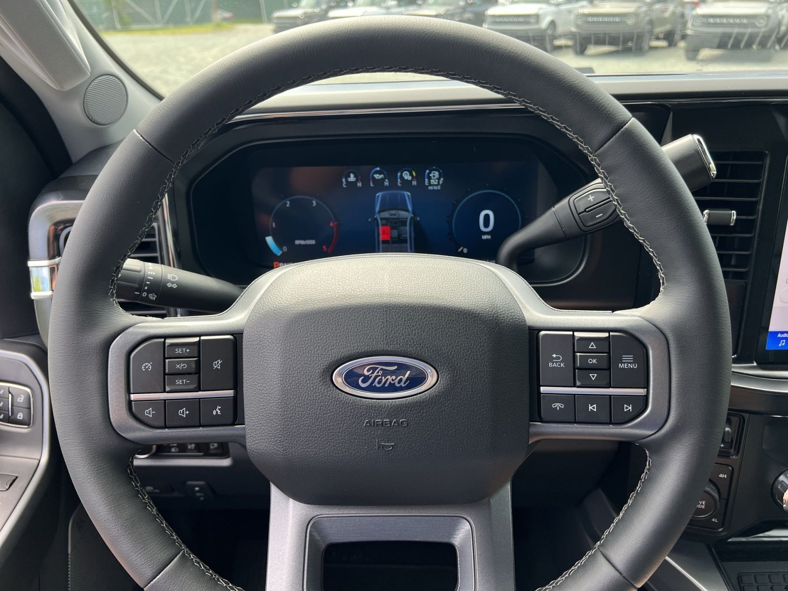 New 2026 Ford F250 Lariat w/ FX4 Off-Road Package AWD/4WD image 16